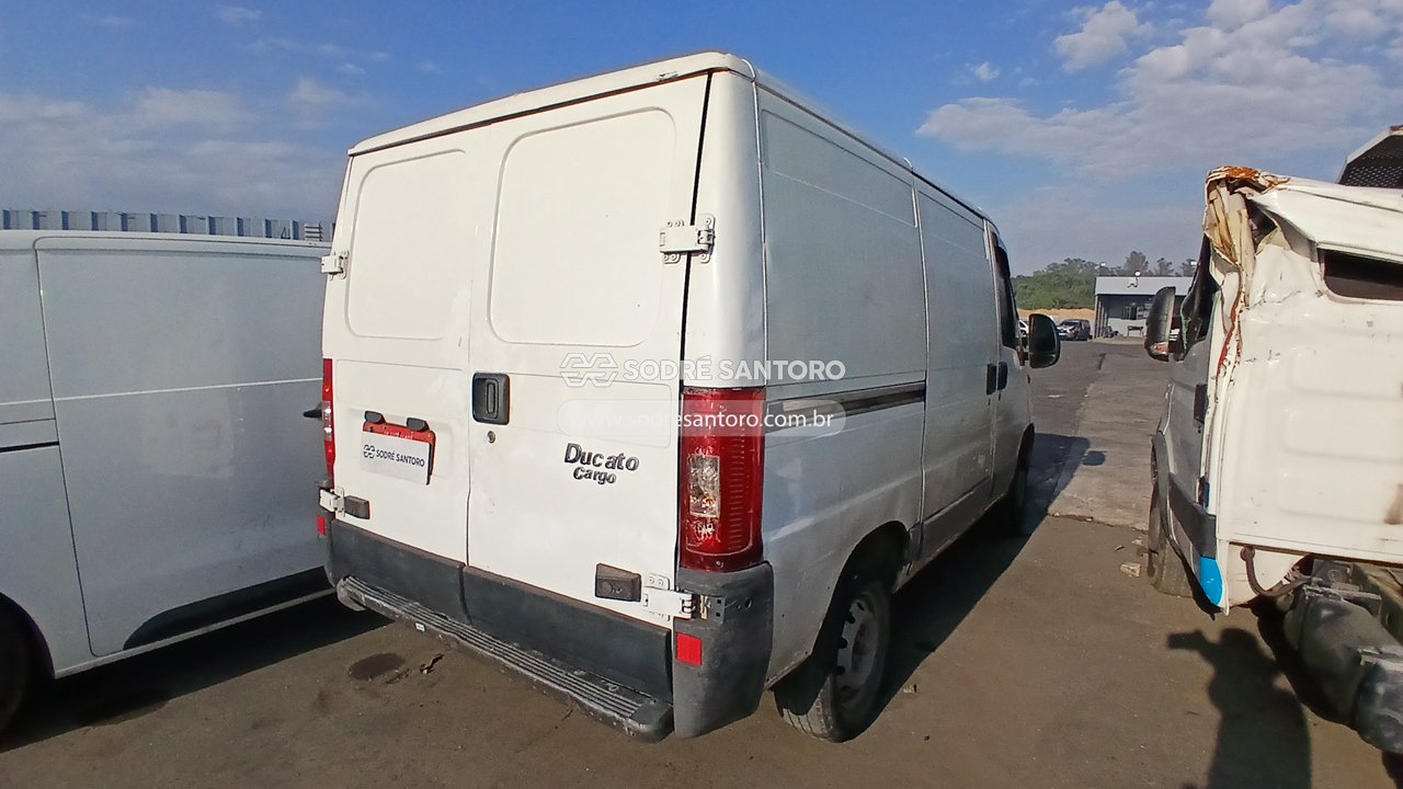 Fiat Ducato Cargo - 2013/2013 — foto 4 de 12