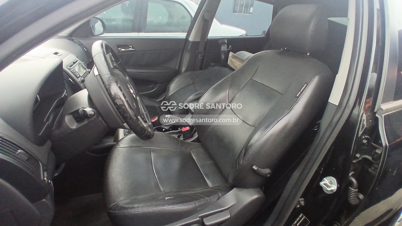 Hyundai I30 2.0 - 2011/2012 — foto 8 de 12