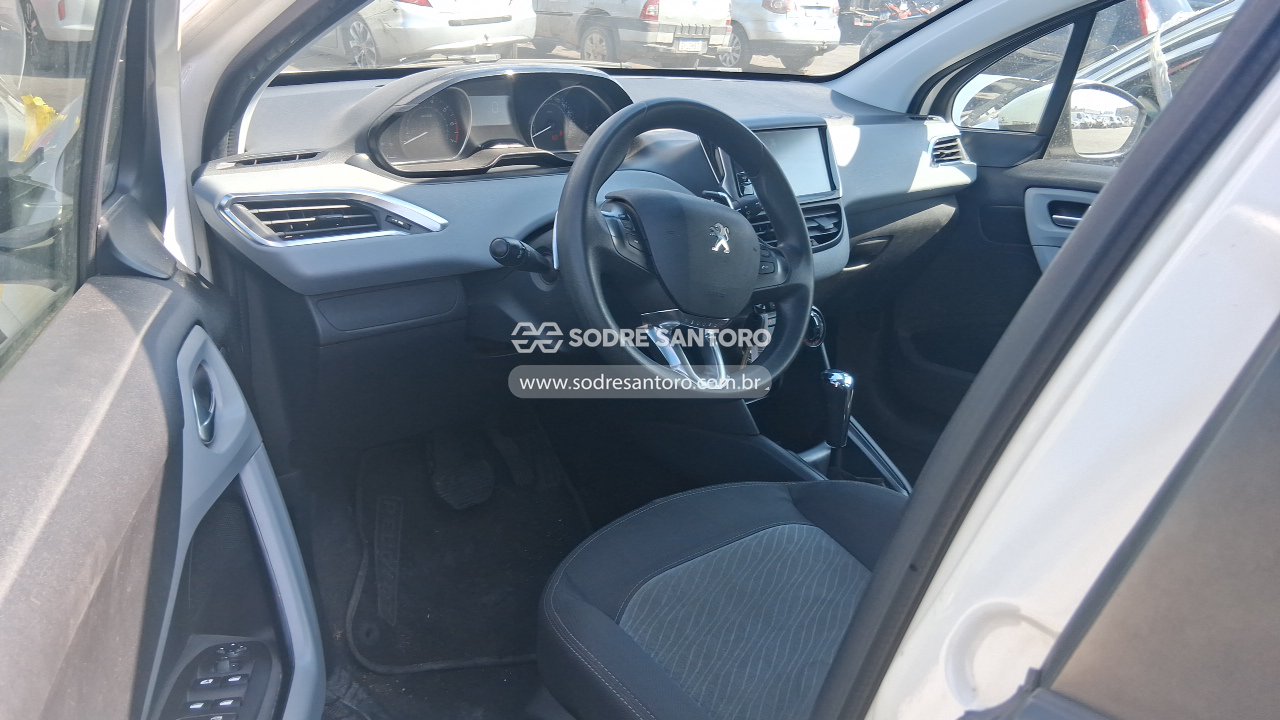 Peugeot 208 Act Pack Bva - 2014/2015 — foto 6 de 12