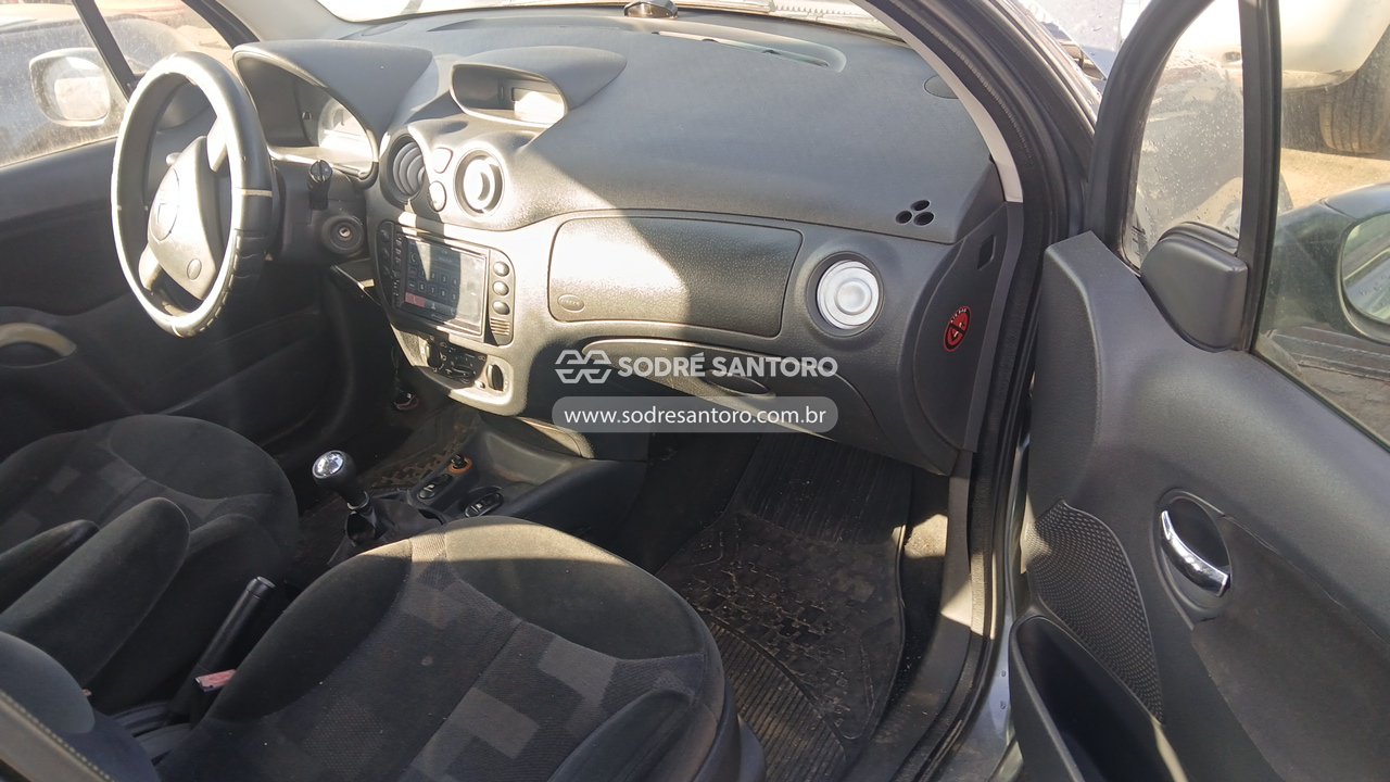 Citroen C3 Excl 14 Flex - 2007/2008 — foto 8 de 12