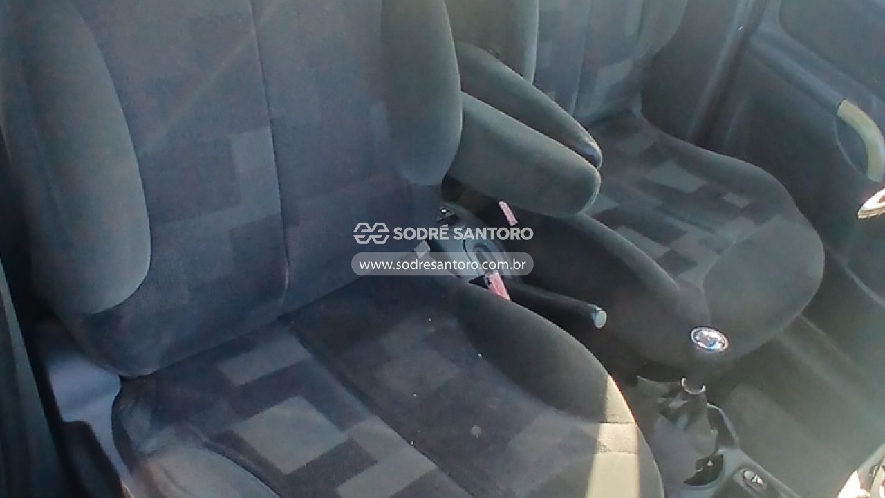 Citroen C3 Excl 14 Flex - 2007/2008 — foto 9 de 12