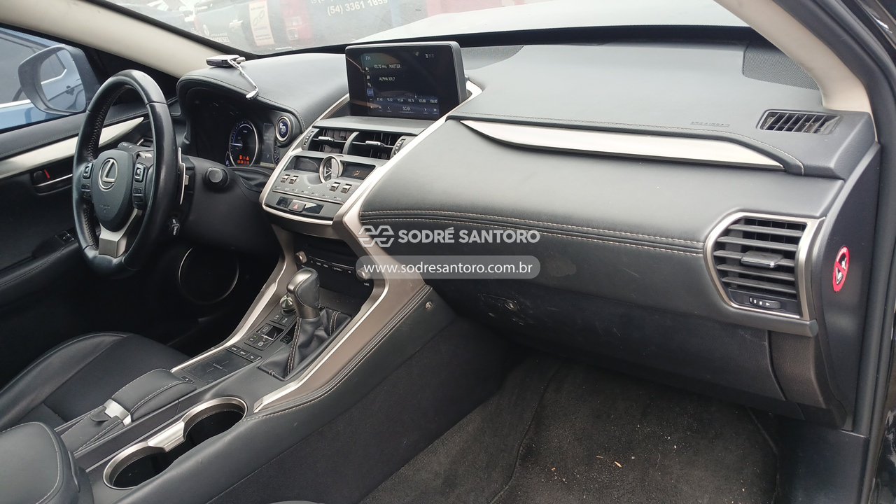 Lexus Nx300h Dynamic - 2019/2019 — foto 8 de 12