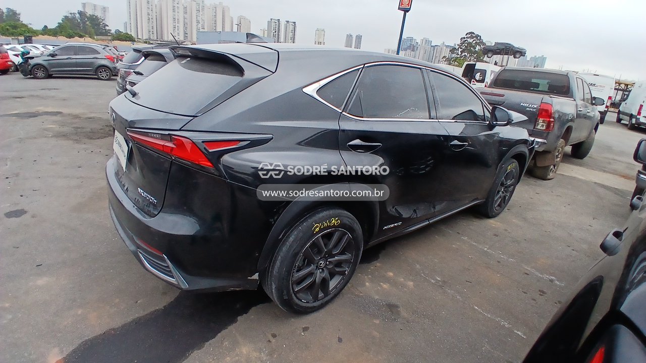 Lexus Nx300h Dynamic - 2019/2019 — foto 4 de 12