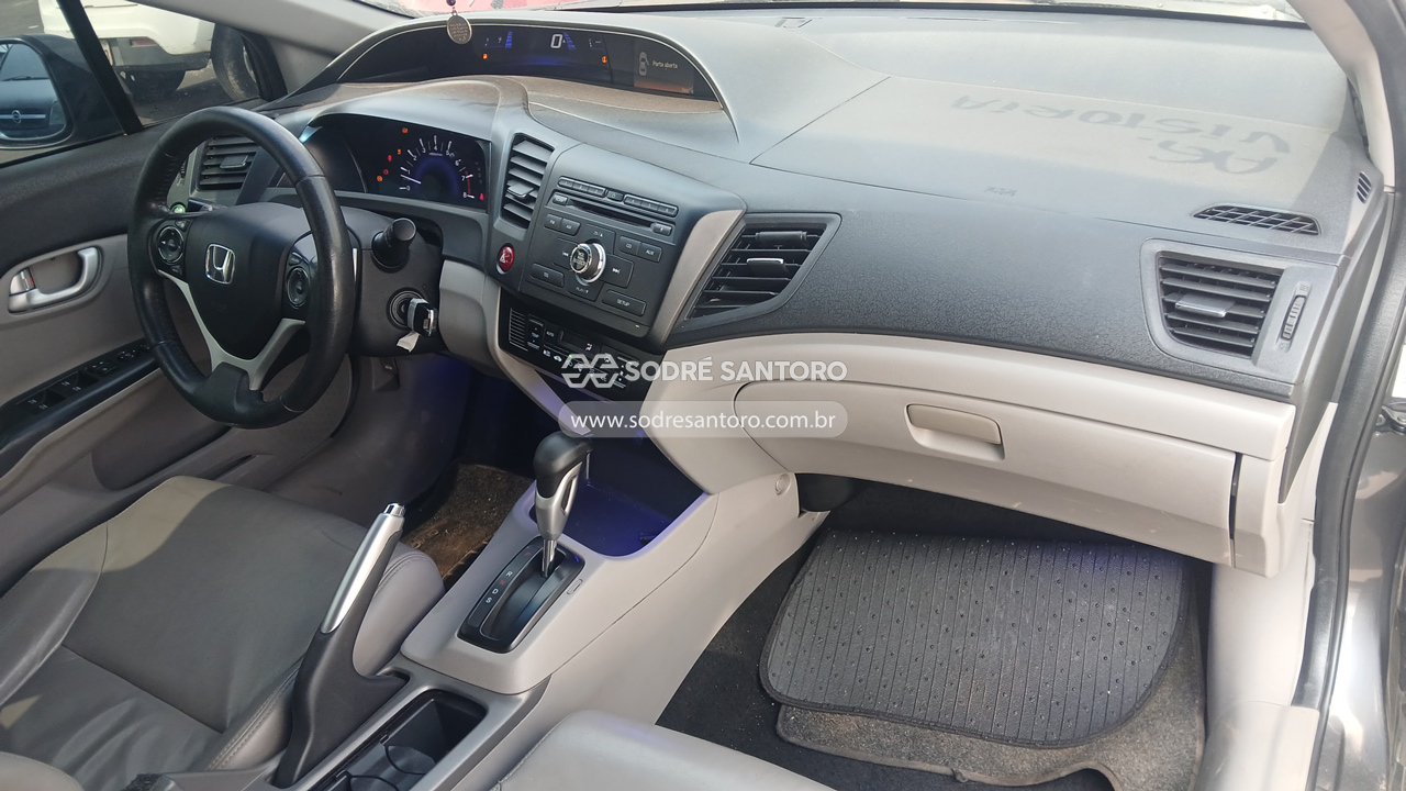 Honda Civic Lxr - 2016/2016 — foto 8 de 12