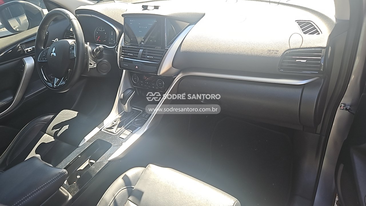 Mitsubishi Eclipse CR Hpe - 2022/2023 — foto 8 de 12