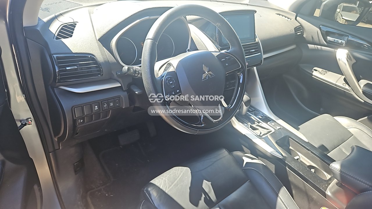 Mitsubishi Eclipse CR Hpe - 2022/2023 — foto 6 de 12