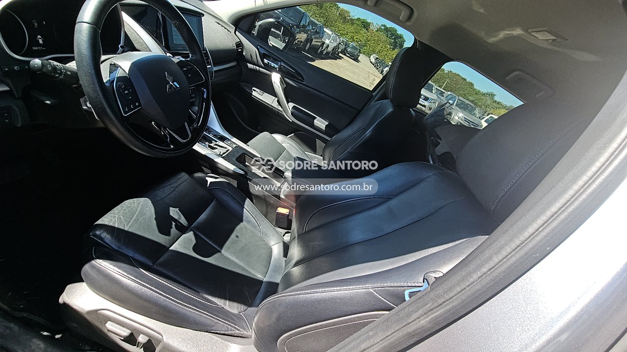 Mitsubishi Eclipse CR Hpe - 2022/2023 — foto 9 de 12