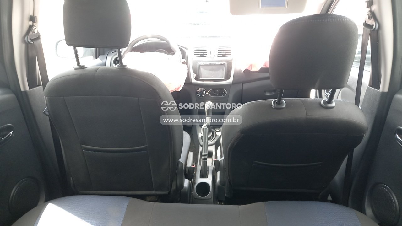 Renault Sandero Dyna 16 - 2016/2017 — foto 11 de 12