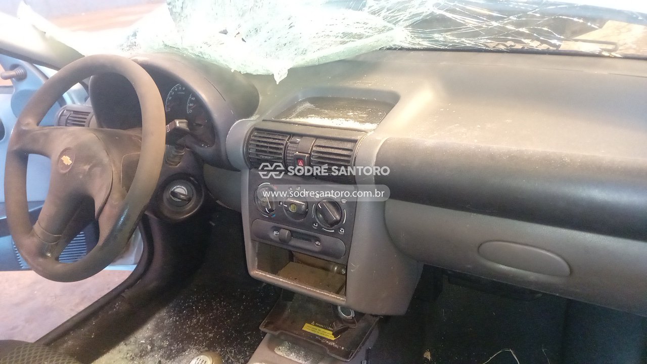 Chevrolet Classic LS - 2012/2013 — foto 6 de 12