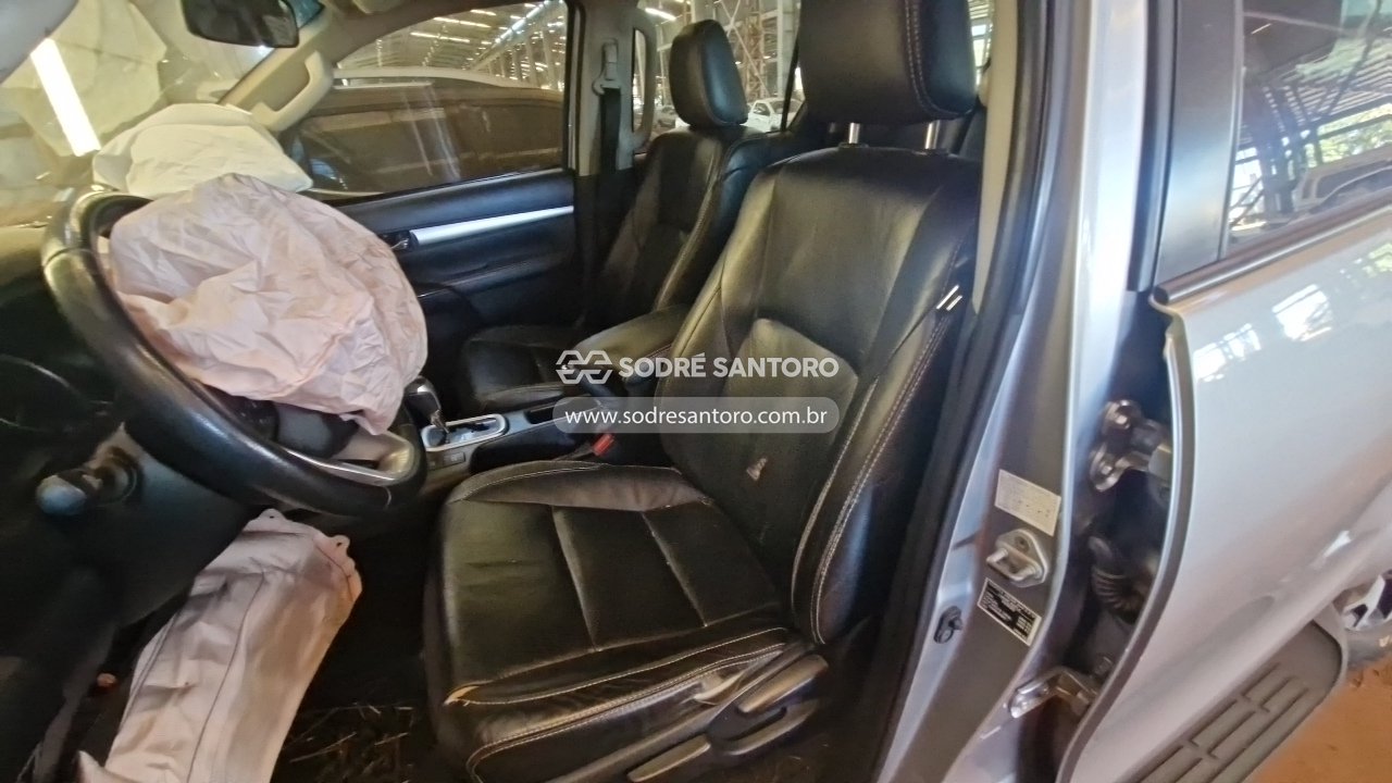 Toyota Hilux Cdsr A4fd - 2019/2019 — foto 8 de 12