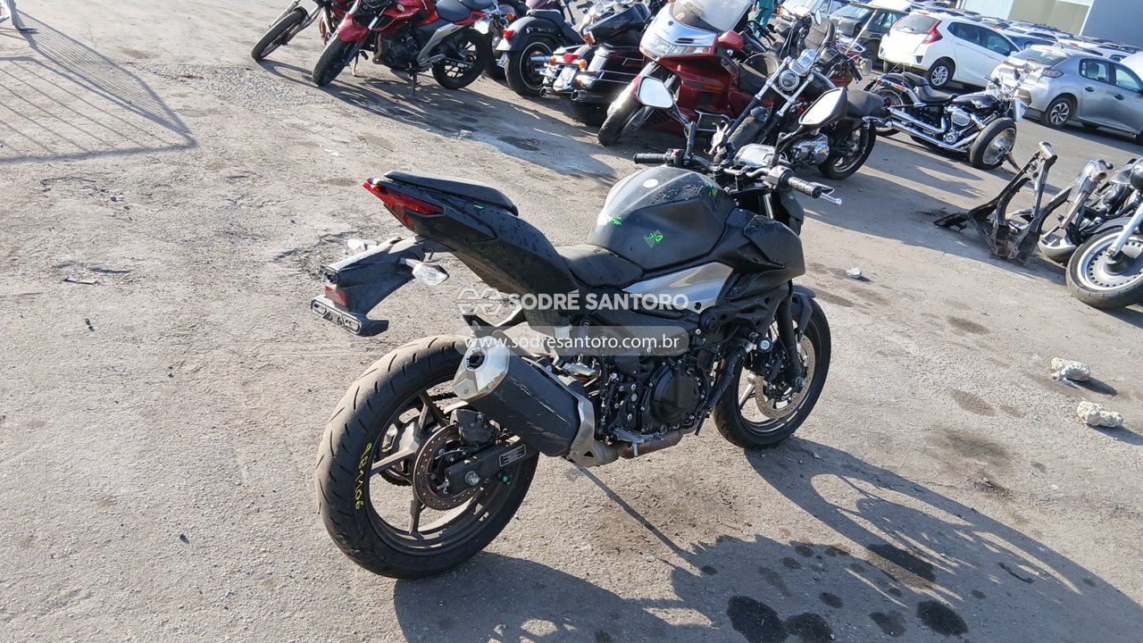 Kawasaki Z500 - 2025/2025 — foto 4 de 9