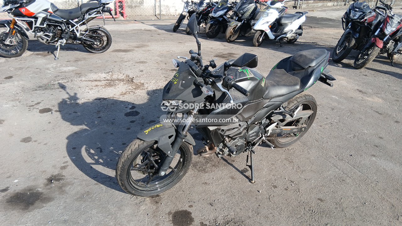 Kawasaki Z500 - 2025/2025 — foto 3 de 9