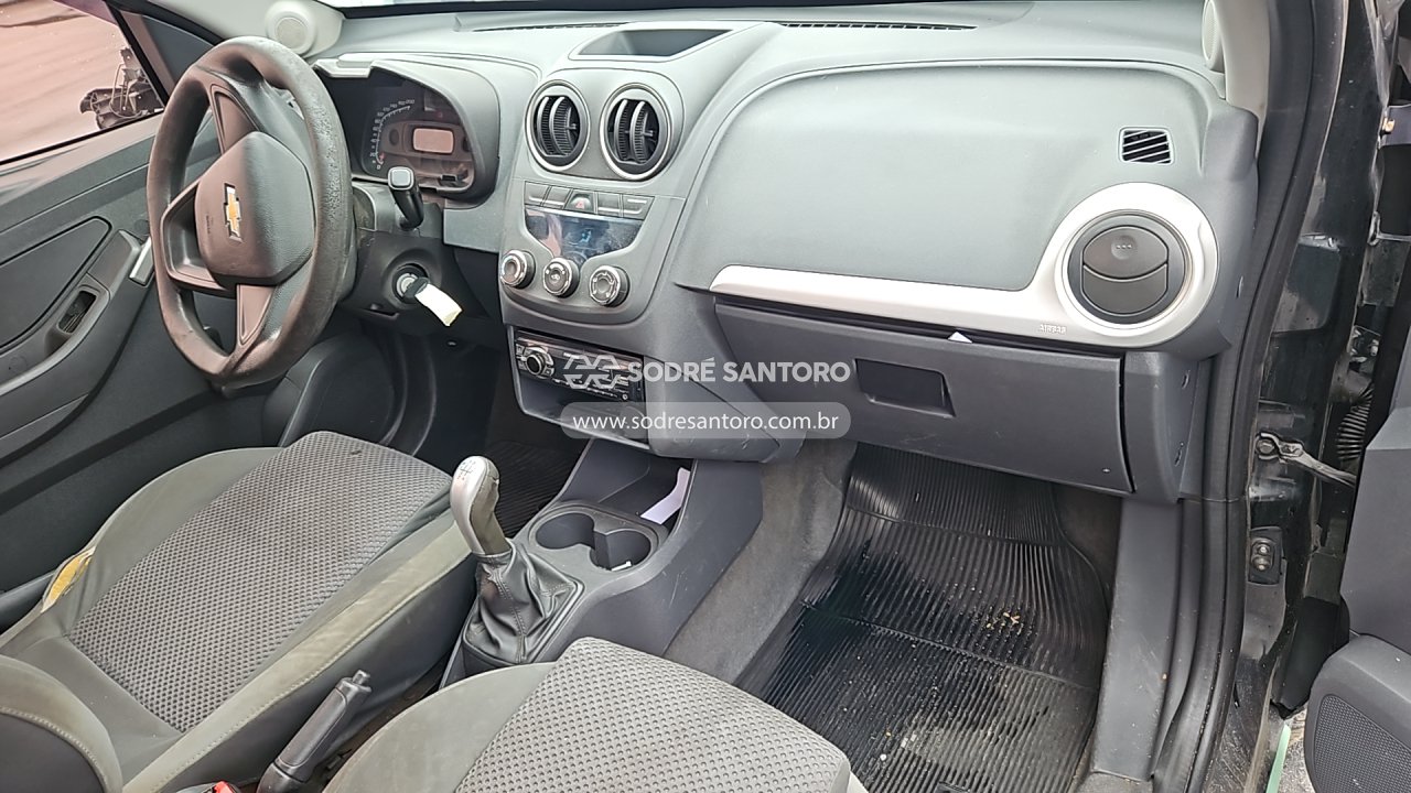 Chevrolet Montana LS - 2014/2015 — foto 8 de 12
