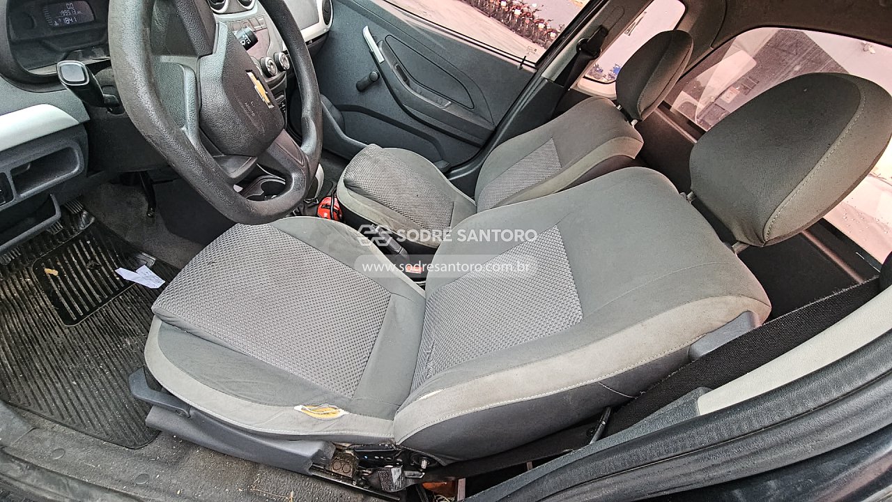 Chevrolet Montana LS - 2014/2015 — foto 9 de 12