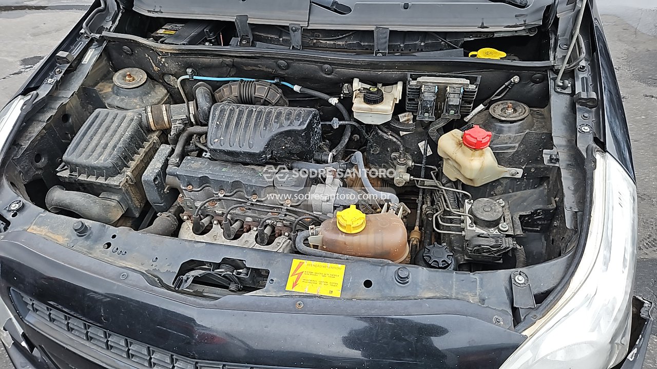 Chevrolet Montana LS - 2014/2015 — foto 12 de 12