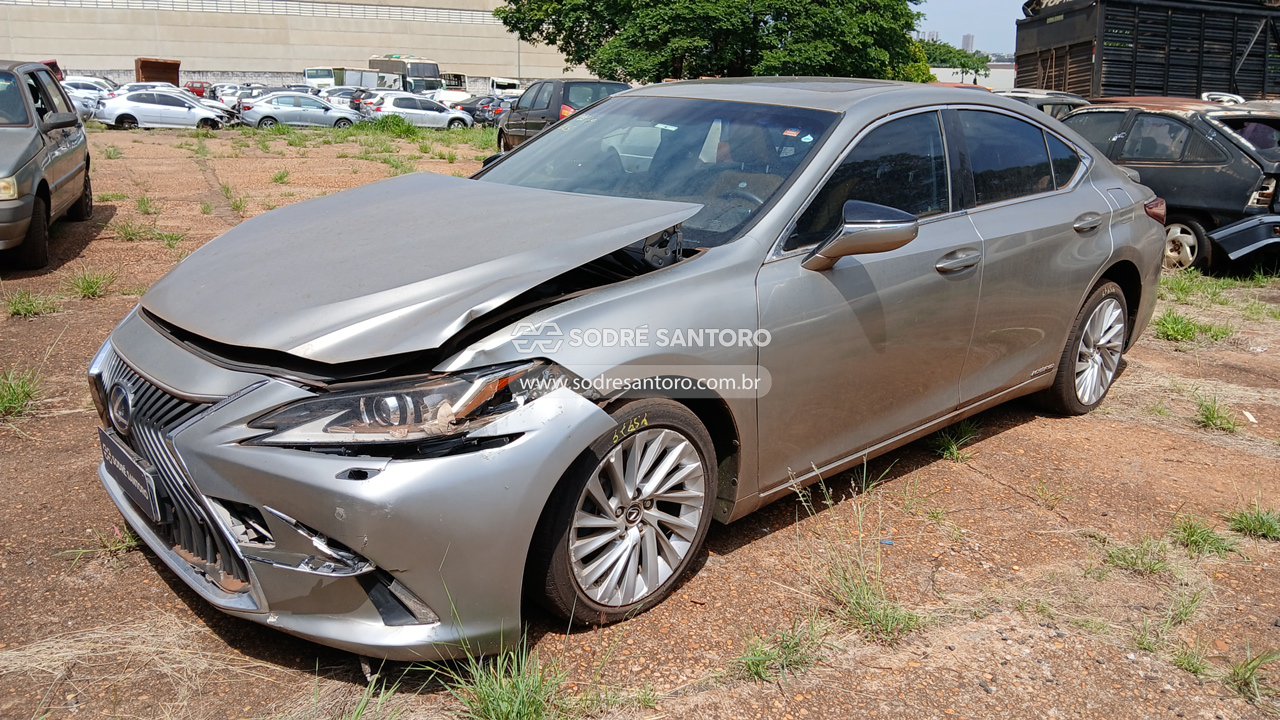 Lexus Es300h - 2019/2019 — foto 3 de 12