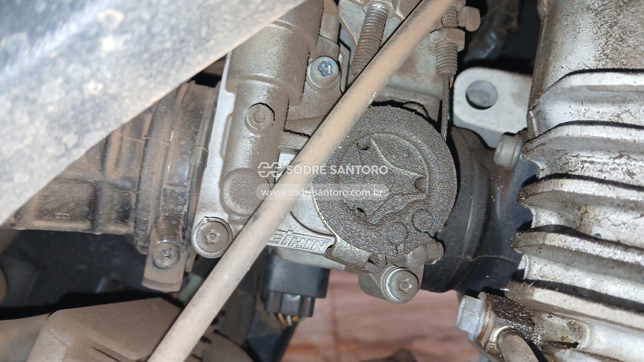 Honda CB 300r - 2012/2012 — foto 6 de 12