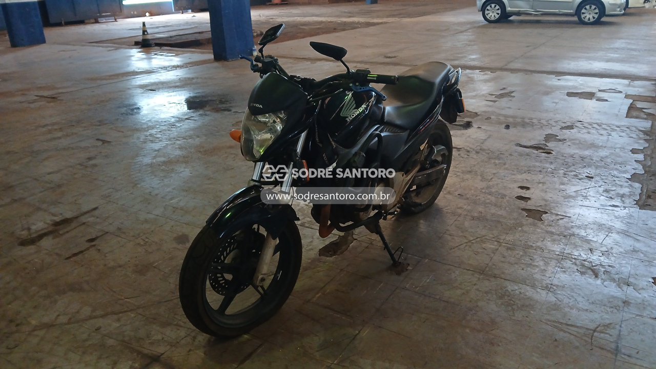 Honda CB 300r - 2012/2012 — foto 3 de 12