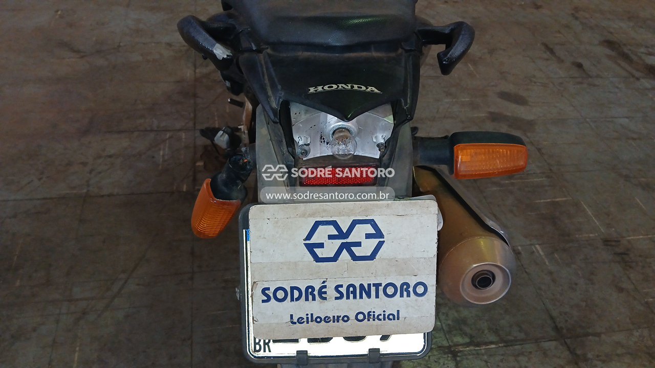 Honda CB 300r - 2012/2012 — foto 11 de 12