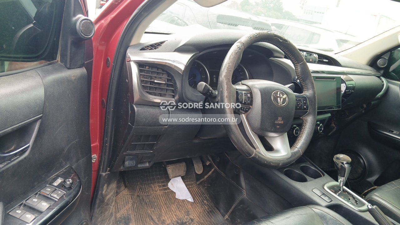 Toyota Hilux Cdsrxa4fd - 2015/2016 — foto 6 de 12