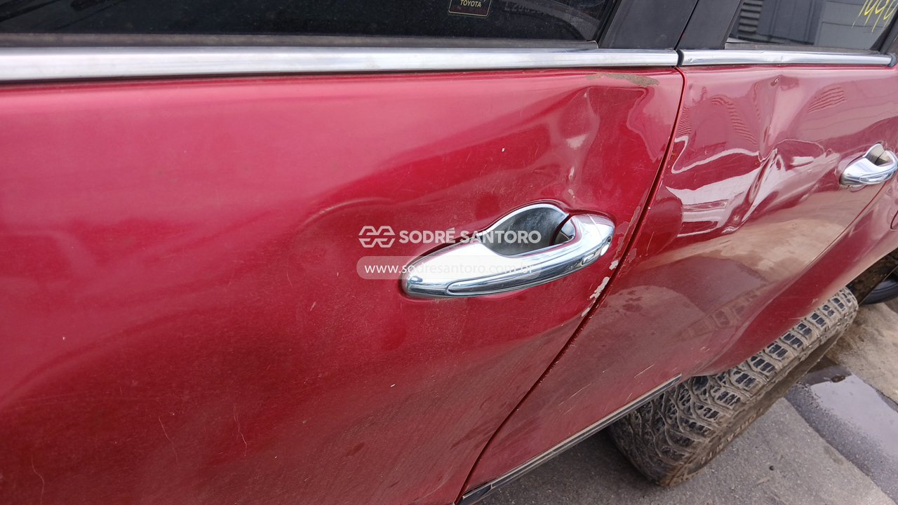 Toyota Hilux Cdsrxa4fd - 2015/2016 — foto 11 de 12