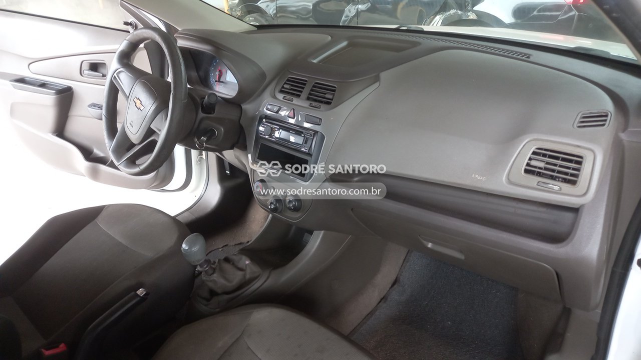Chevrolet Cobalt 1.4 LS - 2013/2013 — foto 8 de 12