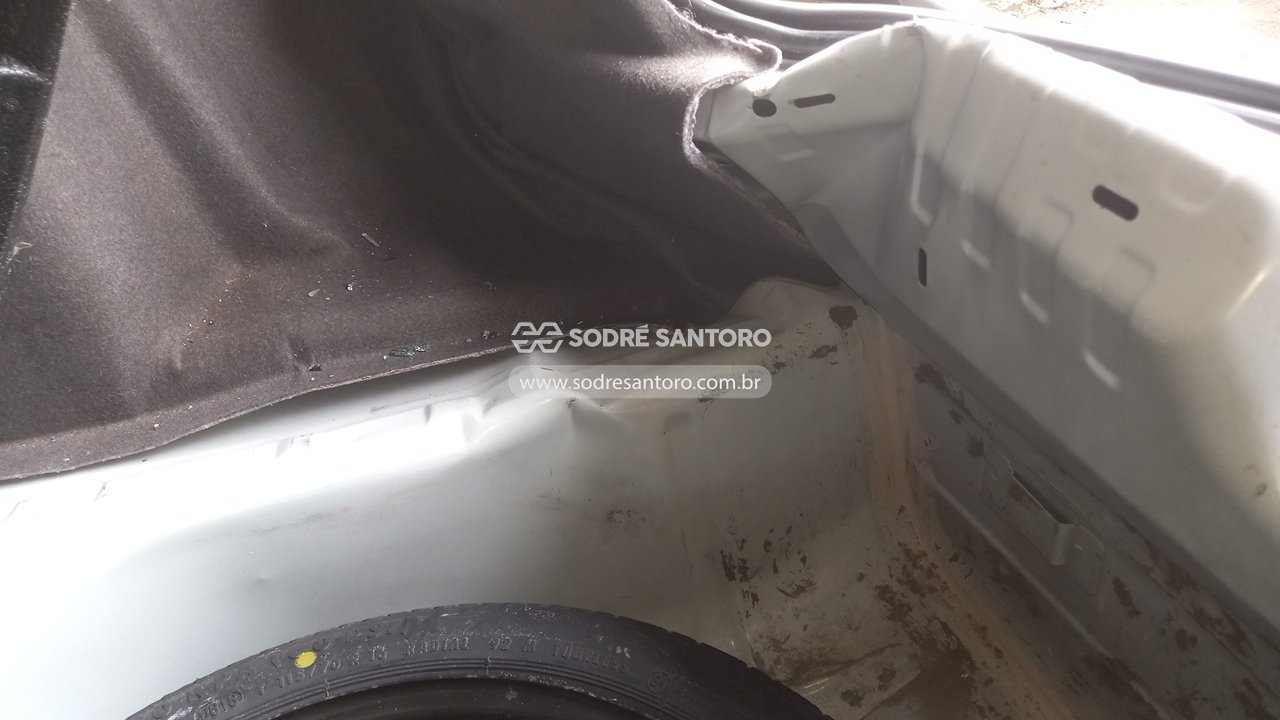 Chevrolet Cobalt 1.4 LS - 2013/2013 — foto 11 de 12