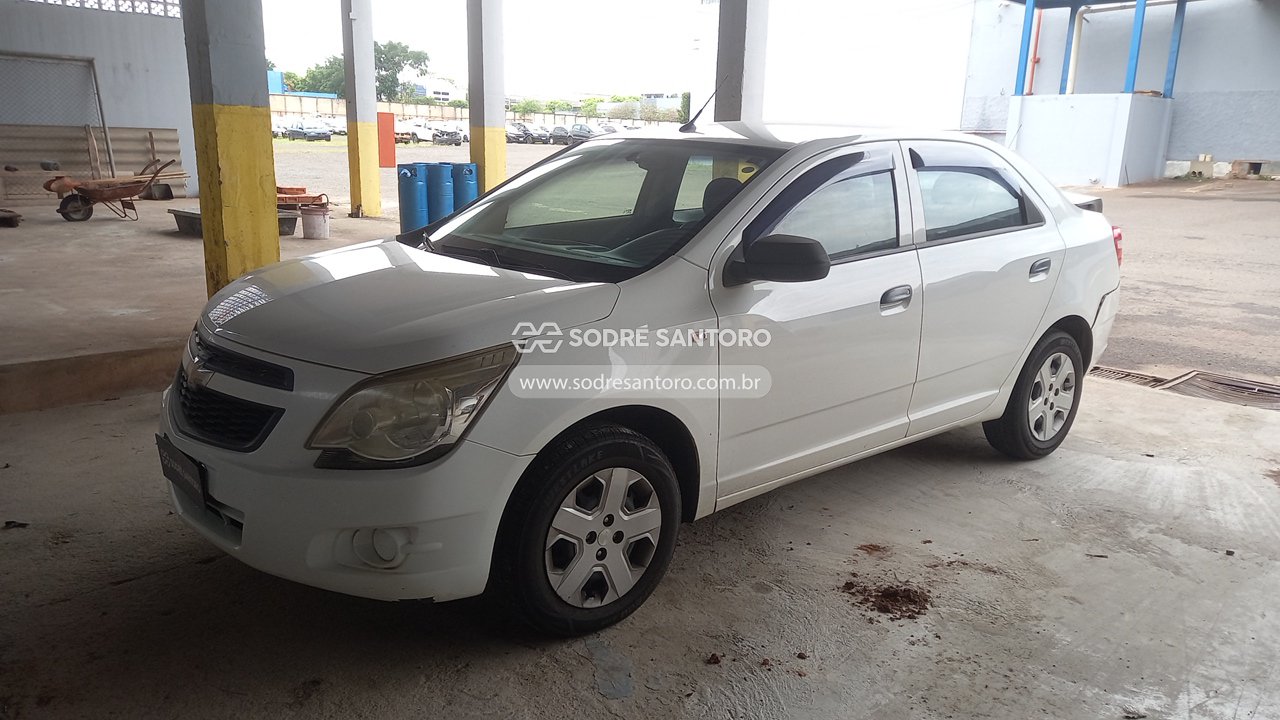 Chevrolet Cobalt 1.4 LS - 2013/2013 — foto 3 de 12