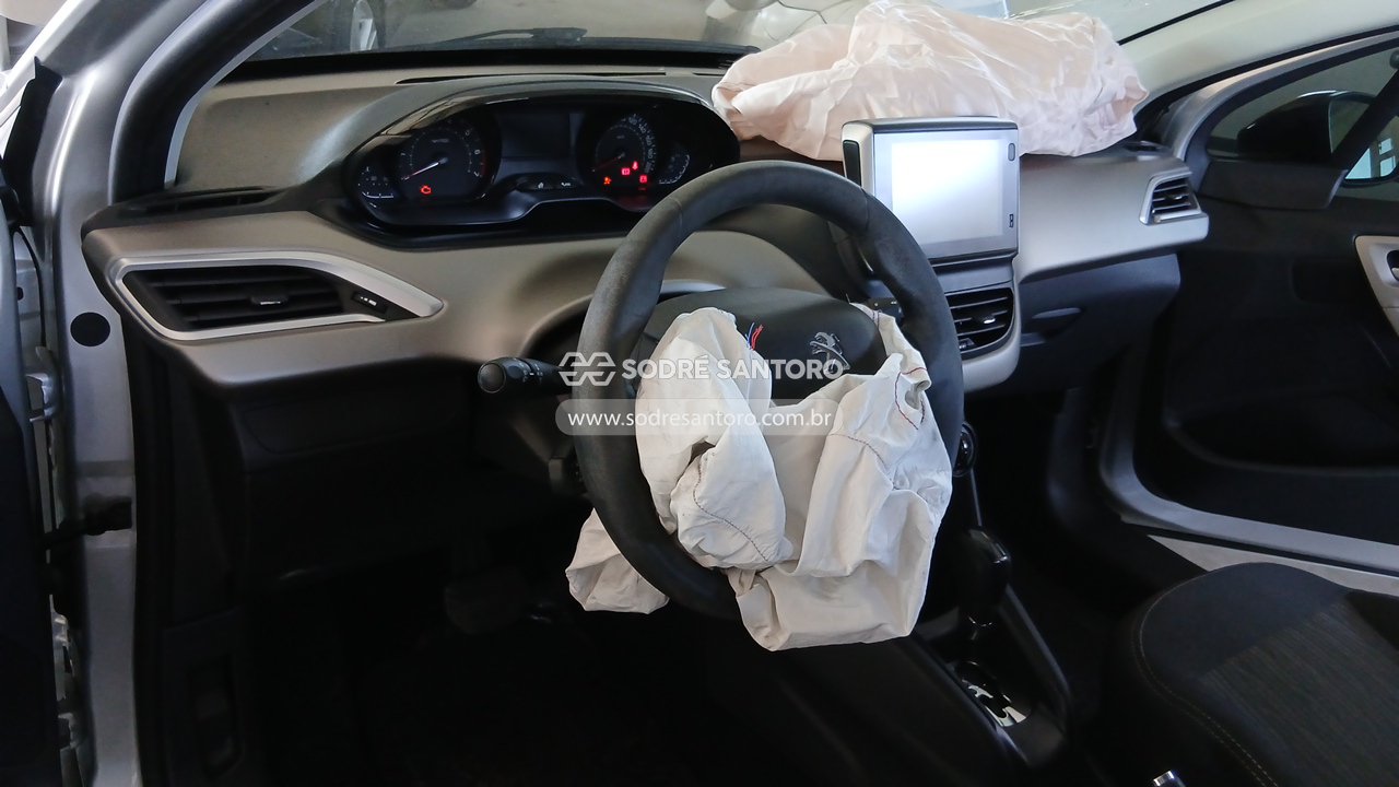 Peugeot 2008 Allure Eat6 - 2020/2020 — foto 6 de 12