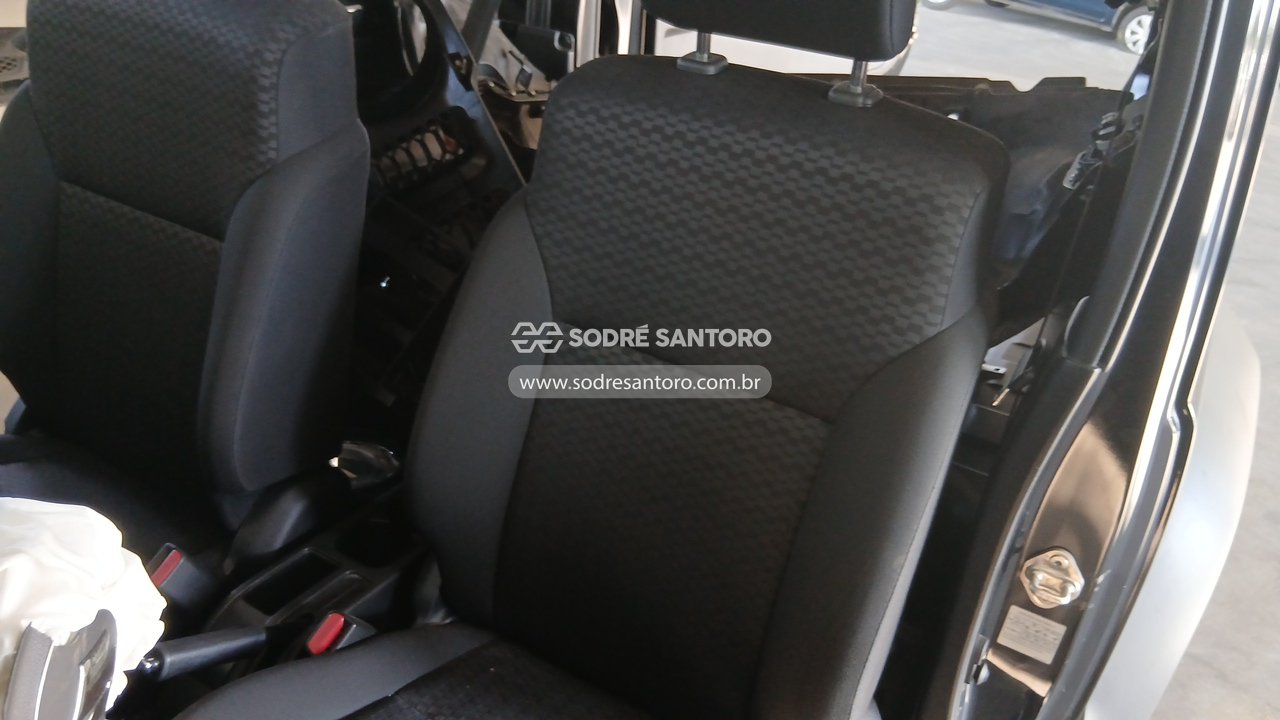 Suzuki Jimny Sie 4youm - 2023/2024 — foto 9 de 12