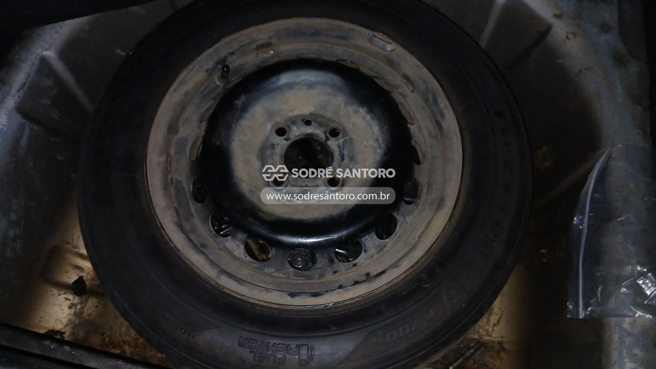 Fiat Siena Essence 1.6 - 2013/2014 — foto 10 de 12