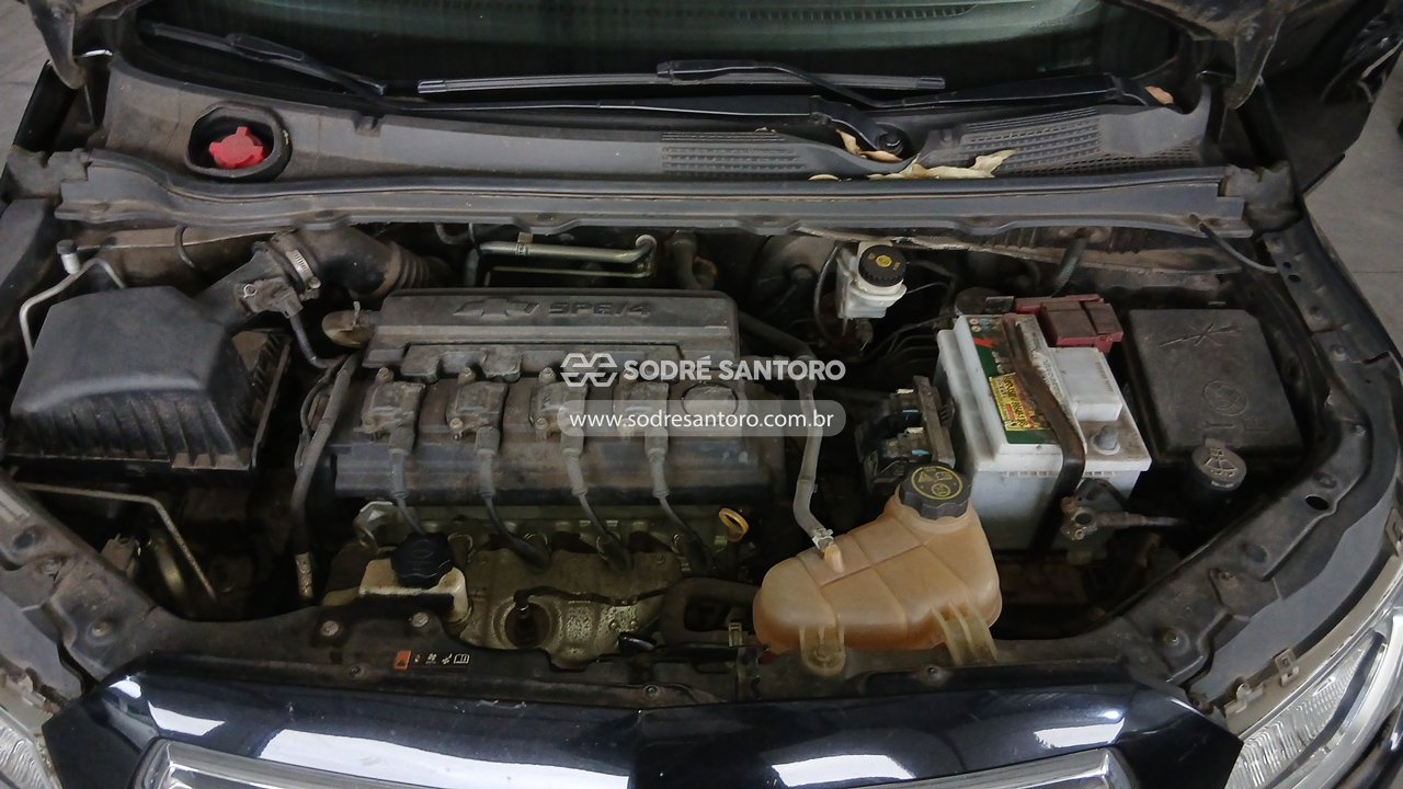 Chevrolet Onix 1.0mt LS - 2014/2015 — foto 5 de 12