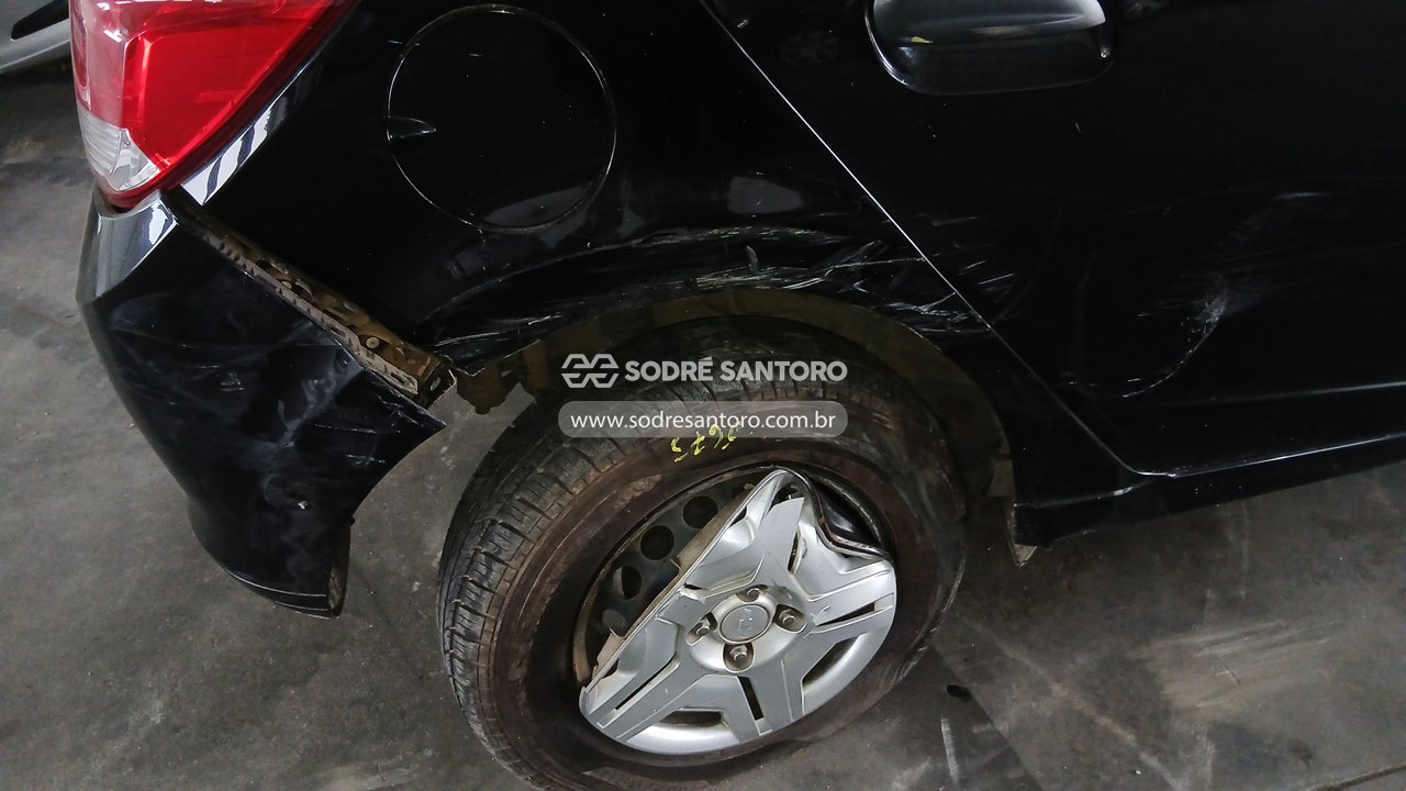 Chevrolet Onix 1.0mt LS - 2014/2015 — foto 11 de 12