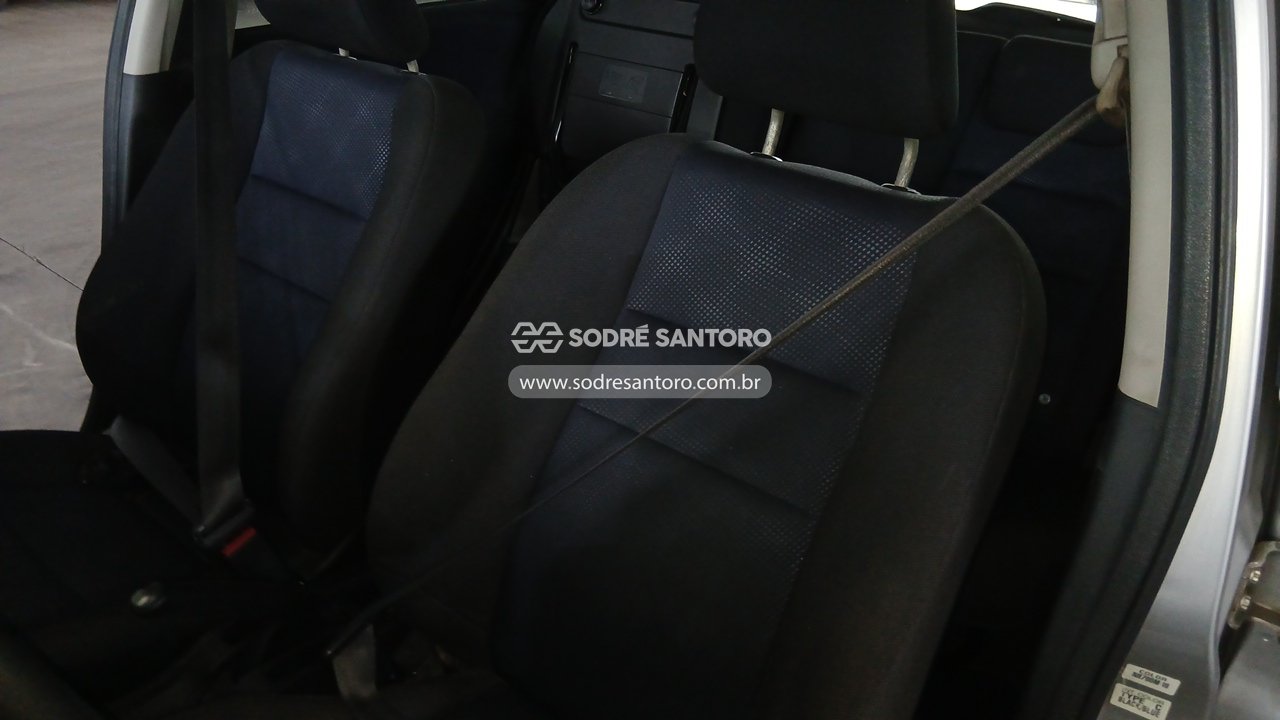 Honda Fit LX Flex - 2013/2014 — foto 9 de 12
