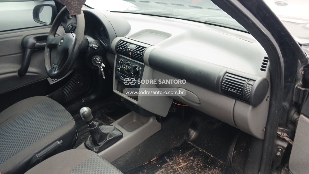 Chevrolet Classic LS - 2012/2012 — foto 8 de 12
