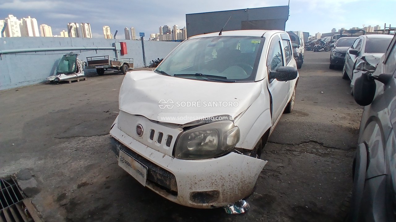 Fiat Uno Vivace 1.0 - 2015/2016 — foto 3 de 12