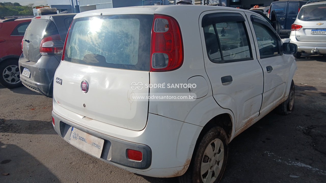 Fiat Uno Vivace 1.0 - 2015/2016 — foto 4 de 12