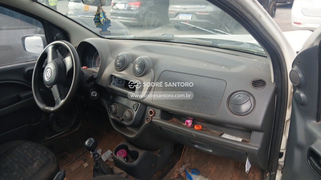 Fiat Uno Vivace 1.0 - 2015/2016 — foto 7 de 12