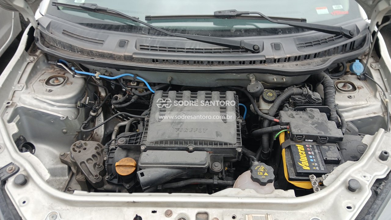 Fiat Uno Drive 1.0 - 2017/2018 — foto 5 de 12