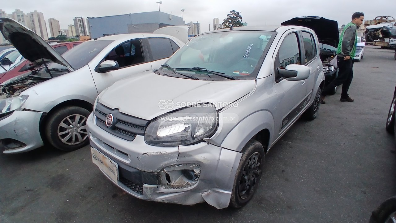 Fiat Uno Drive 1.0 - 2017/2018 — foto 3 de 12