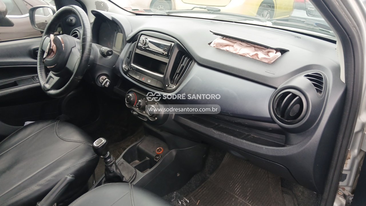 Fiat Uno Drive 1.0 - 2017/2018 — foto 8 de 12