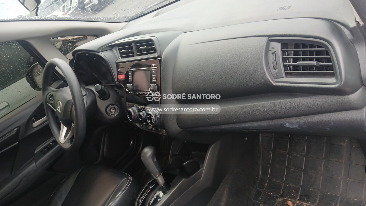 Honda Fit EX Cvt - 2015/2015 — foto 7 de 9