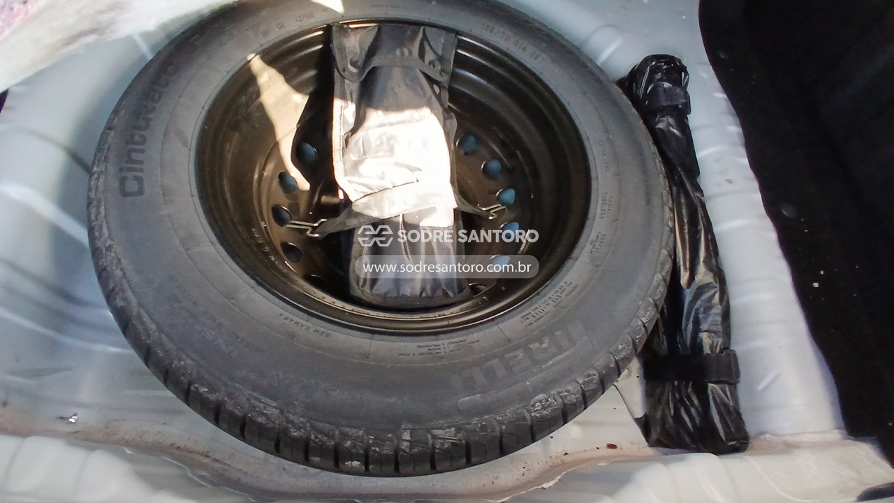 Renault Kwid Intens 2 - 2023/2024 — foto 10 de 12