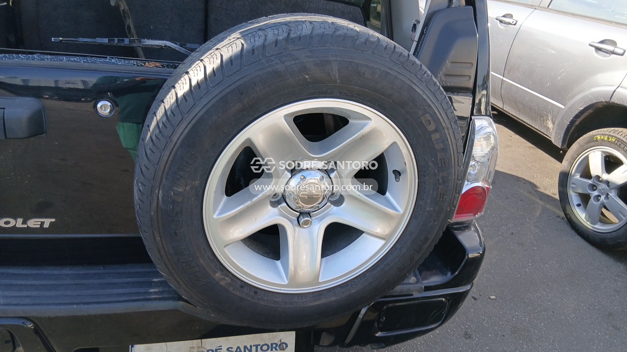 Chevrolet Tracker 2.0 - 2008/2009 — foto 10 de 12