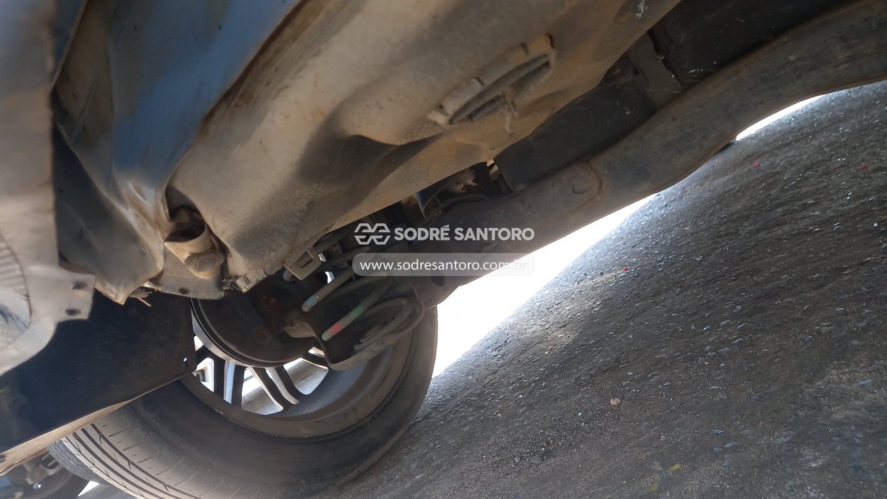 Peugeot 208 Allure - 2014/2015 — foto 12 de 12