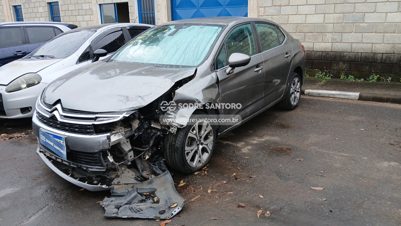 Citroen C4l Shine Aut - 2018/2019 — foto 3 de 11