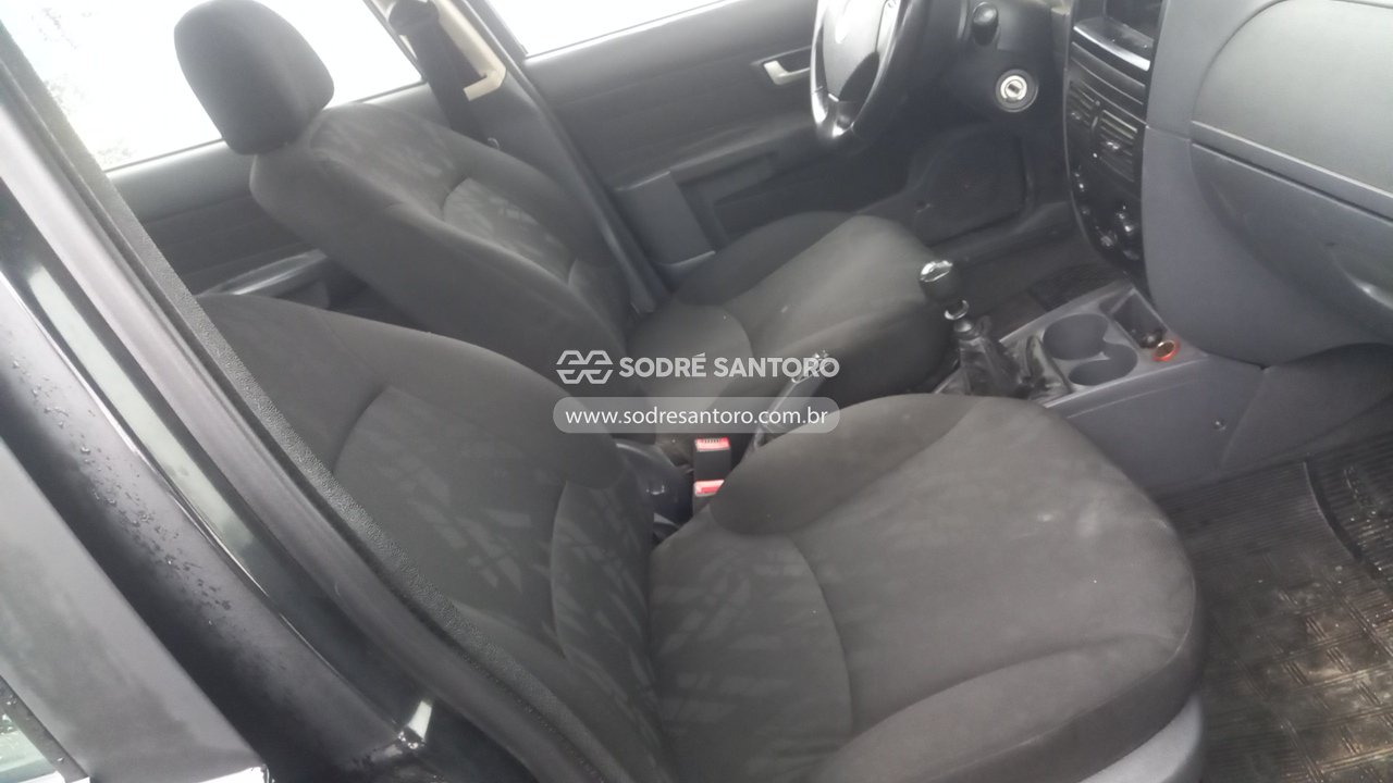Fiat Siena EL Flex - 2010/2011 — foto 9 de 12
