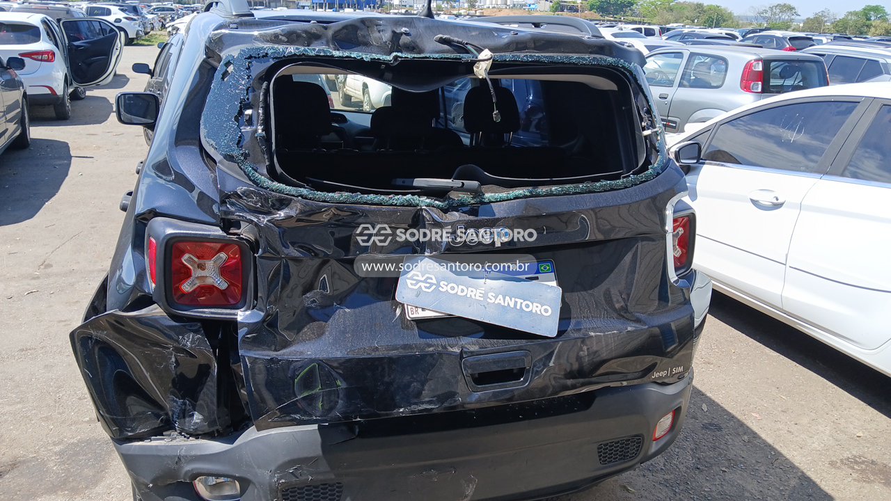 Jeep Renegade 1.8 Autom - 2020/2021 — foto 10 de 11
