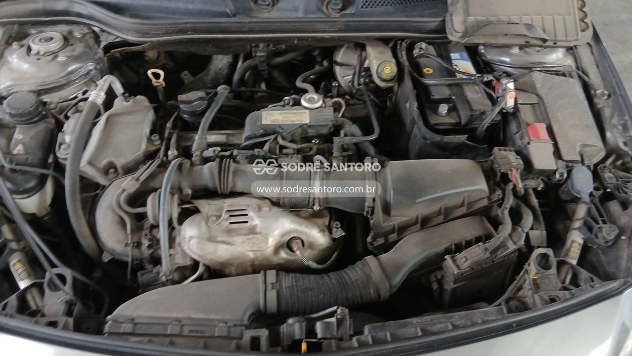 Mercedes-benz A200turbo - 2014/2014 — foto 5 de 12