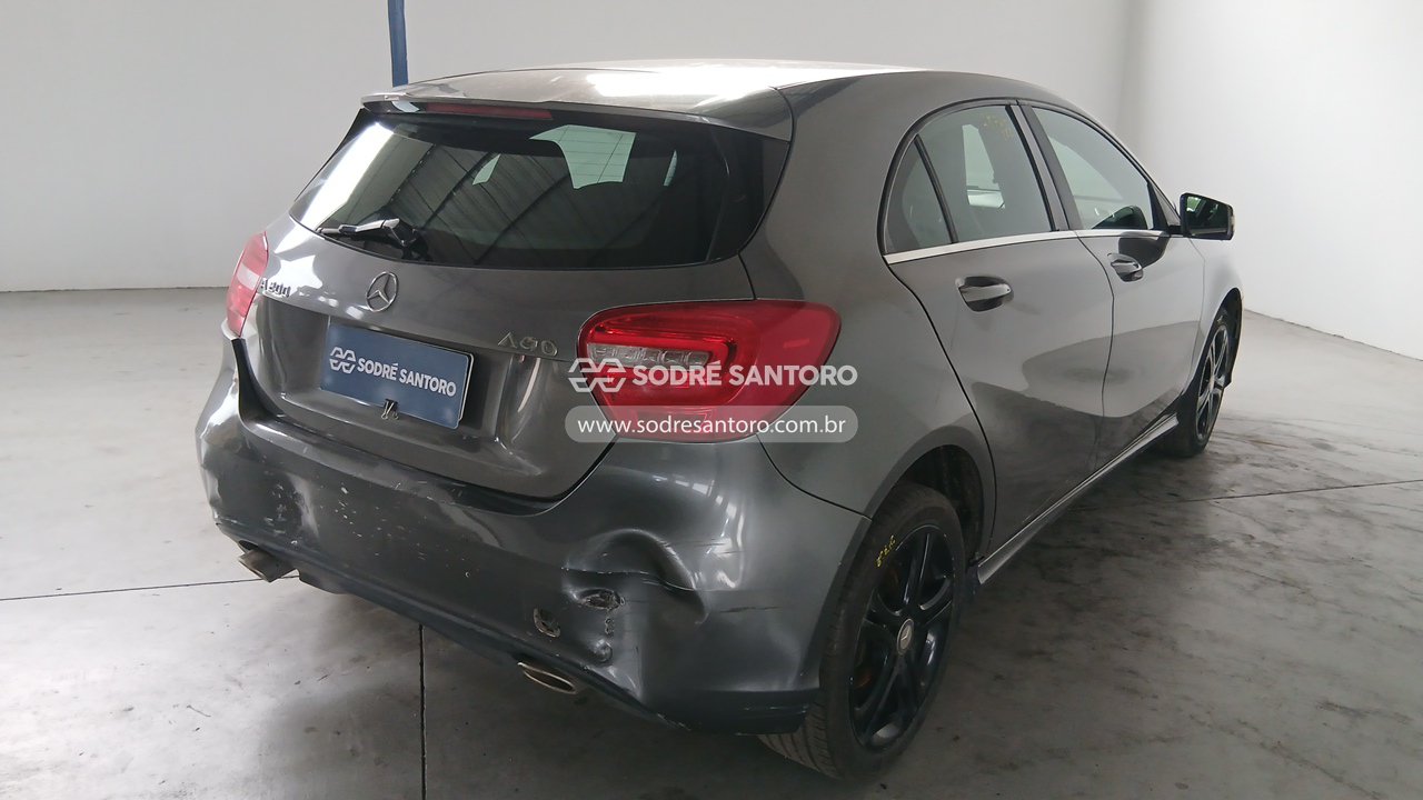 Mercedes-benz A200turbo - 2014/2014 — foto 4 de 12